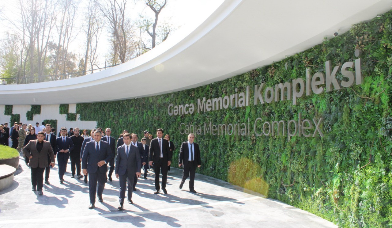 YAP Nizami rayon təşkilatının könüllüləri Gəncədə olublar - FOTOLAR