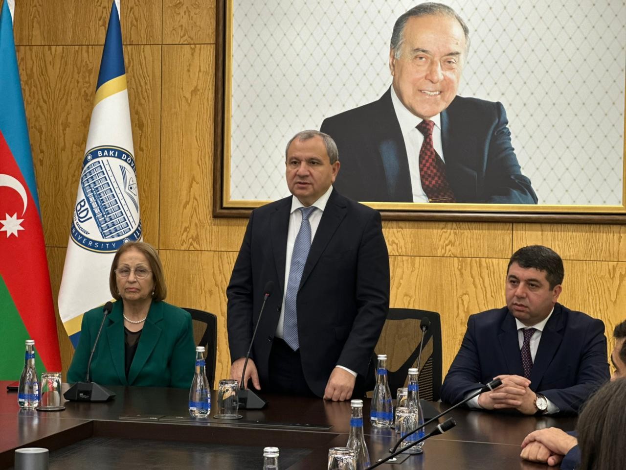 YAP Yasamal rayon təşkilatı tələbələrlə görüş keçirdi - FOTOLAR