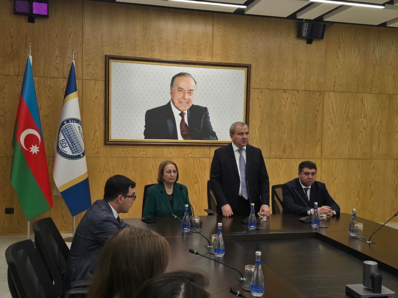 YAP Yasamal rayon təşkilatı tələbələrlə görüş keçirdi - FOTOLAR