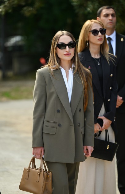 Mehriban Əliyeva, qızları və gəlini Vatikanda açılışa qatıldı - FOTOLAR