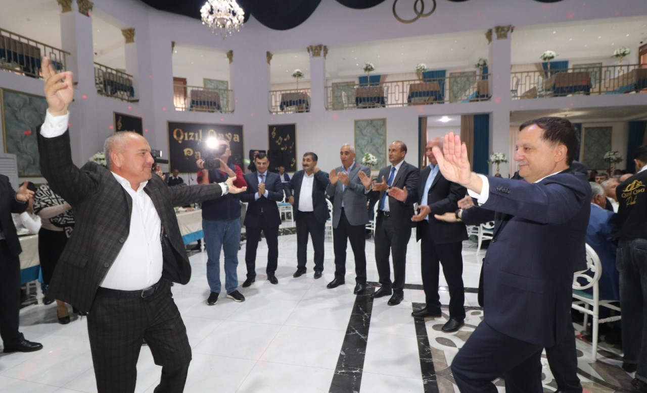 Rəcəb Babaşov şəhid qardaşının toyunda iştirak etdi - FOTOLAR