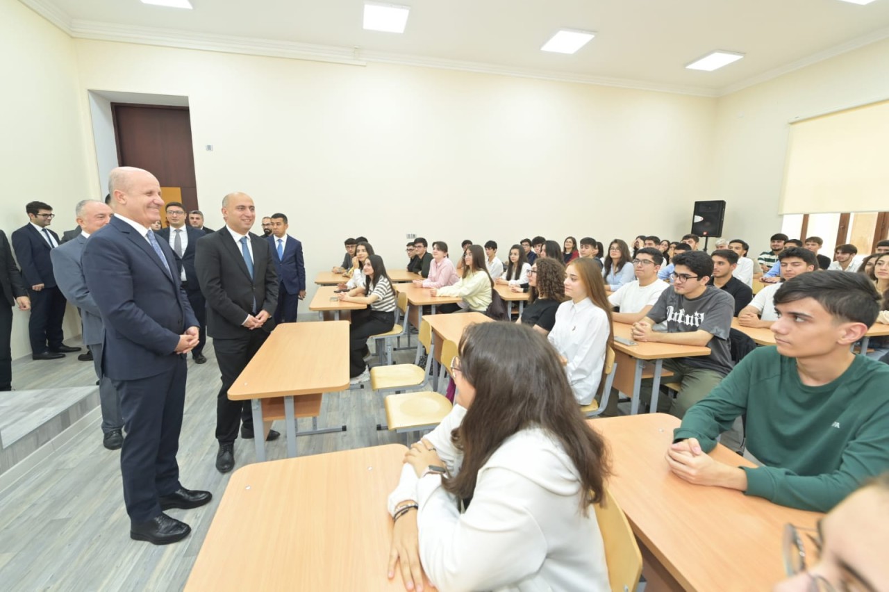 Emin Əmrullayev və Erol Özvar Türkiyə–Azərbaycan Universitetində tələbələrlə görüşüblər - FOTOLAR