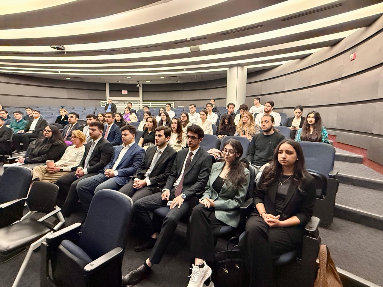 Elm və təhsil naziri ABŞ-dəki azərbaycanlı tələbələrlə görüşdü - FOTOLAR