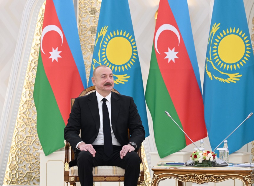 İlham Əliyevin Tokayevlə təkbətək görüşü oldu - FOTOLAR