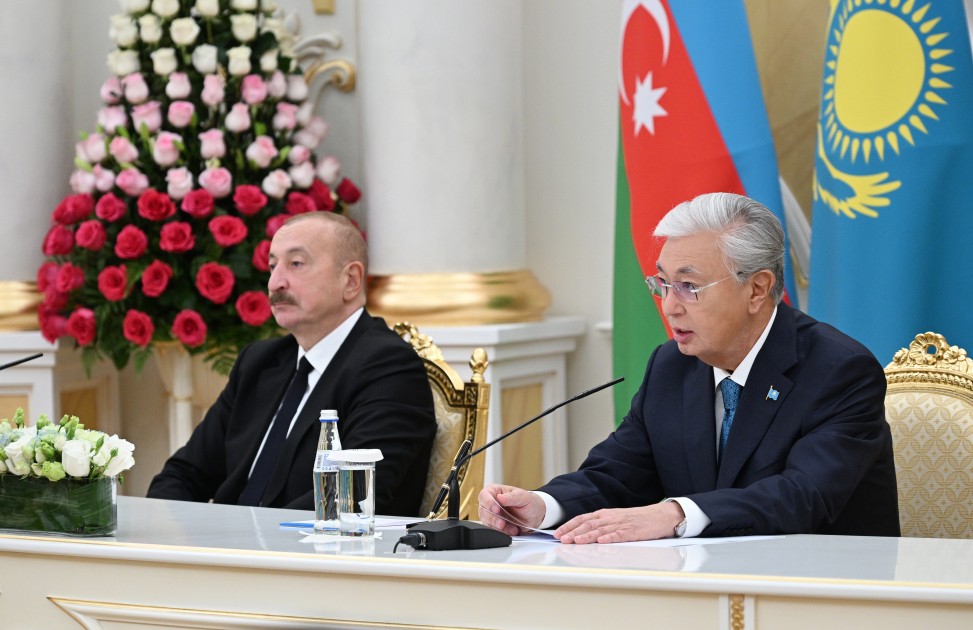 Prezidentlər mətbuata bəyanatlarla çıxış ediblər - FOTOLAR (YENİLƏNİB)