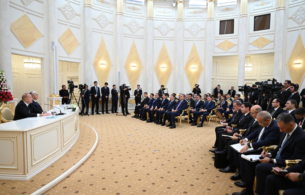 Prezidentlər mətbuata bəyanatlarla çıxış ediblər - FOTOLAR (YENİLƏNİB)