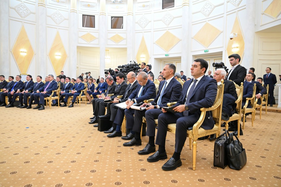 Prezidentlər mətbuata bəyanatlarla çıxış ediblər - FOTOLAR (YENİLƏNİB)