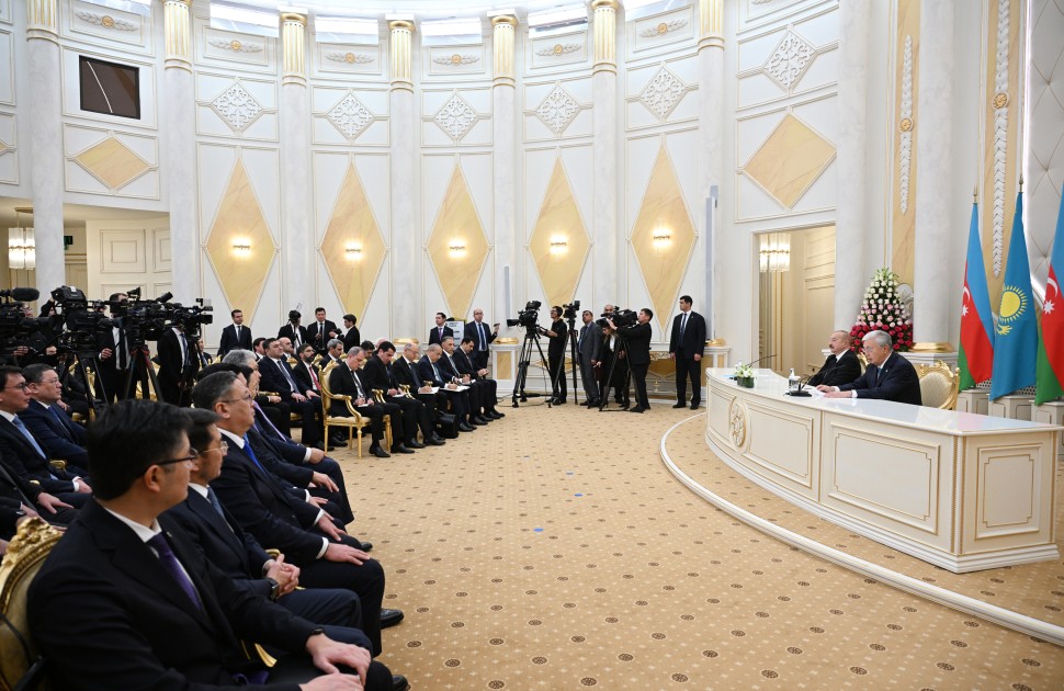 Prezidentlər mətbuata bəyanatlarla çıxış ediblər - FOTOLAR (YENİLƏNİB)