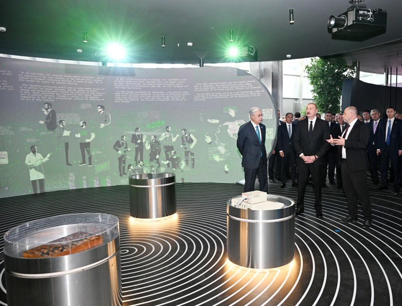 Prezidentlər “Alem.ai” Beynəlxalq Süni İntellekt Mərkəzində olublar - FOTOLAR