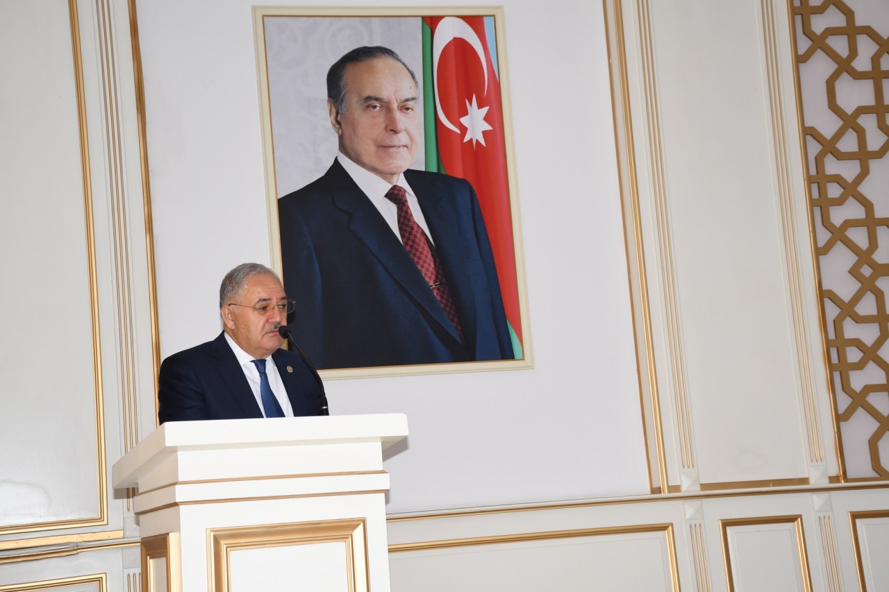 Ağdamda sahibkarlarla görüş keçirilib - FOTOLAR