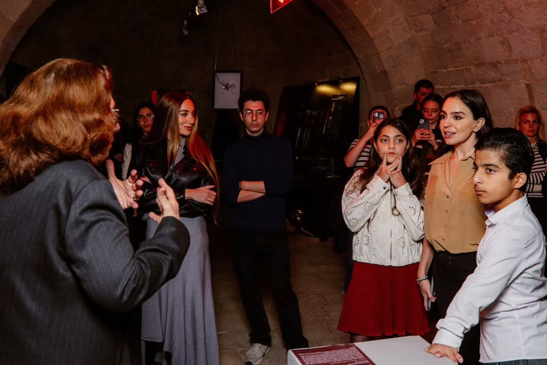 Leyla və Arzu Əliyevalar "Eşqi-nur" sərgisində - FOTOLAR