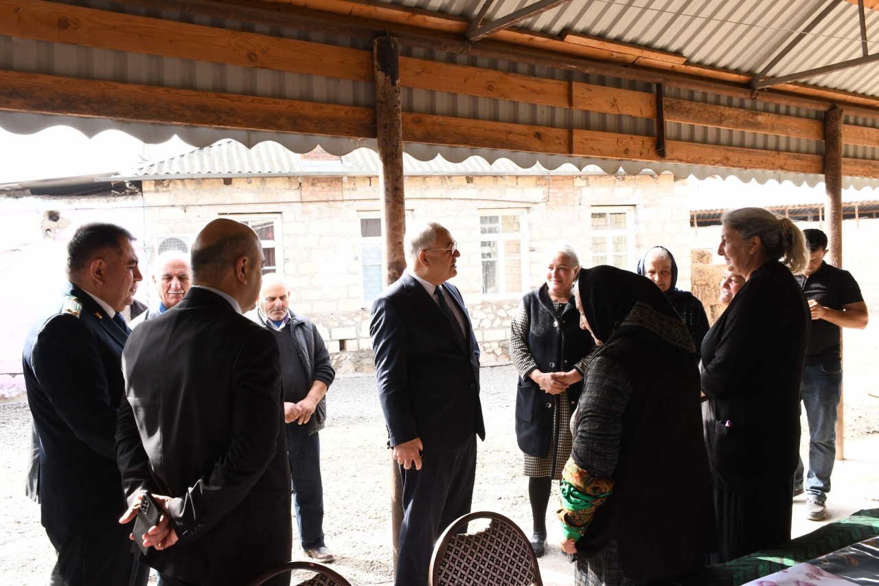 Vaqif Həsənov növbəti səyyar qəbul keçirdi - FOTOLAR