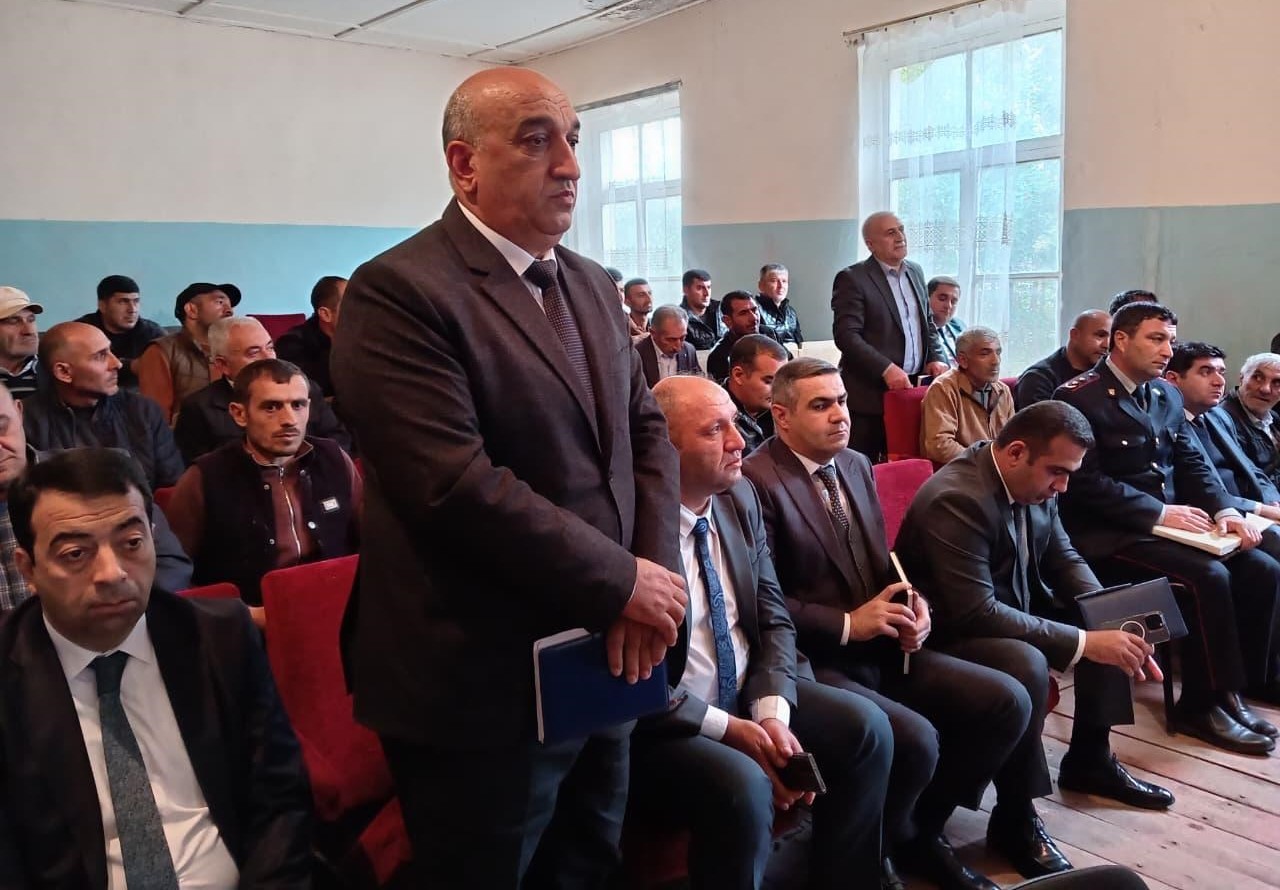 İcra başçısı vətəndaşların müraciətlərini dinlədi - FOTOLAR