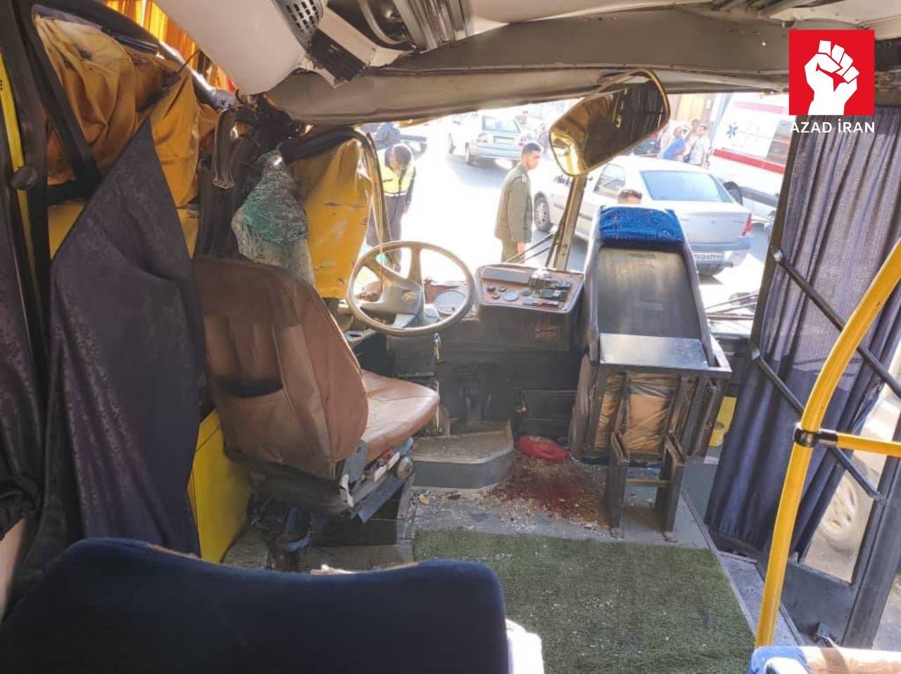 İranda iki avtobus toqquşdu - FOTOLAR