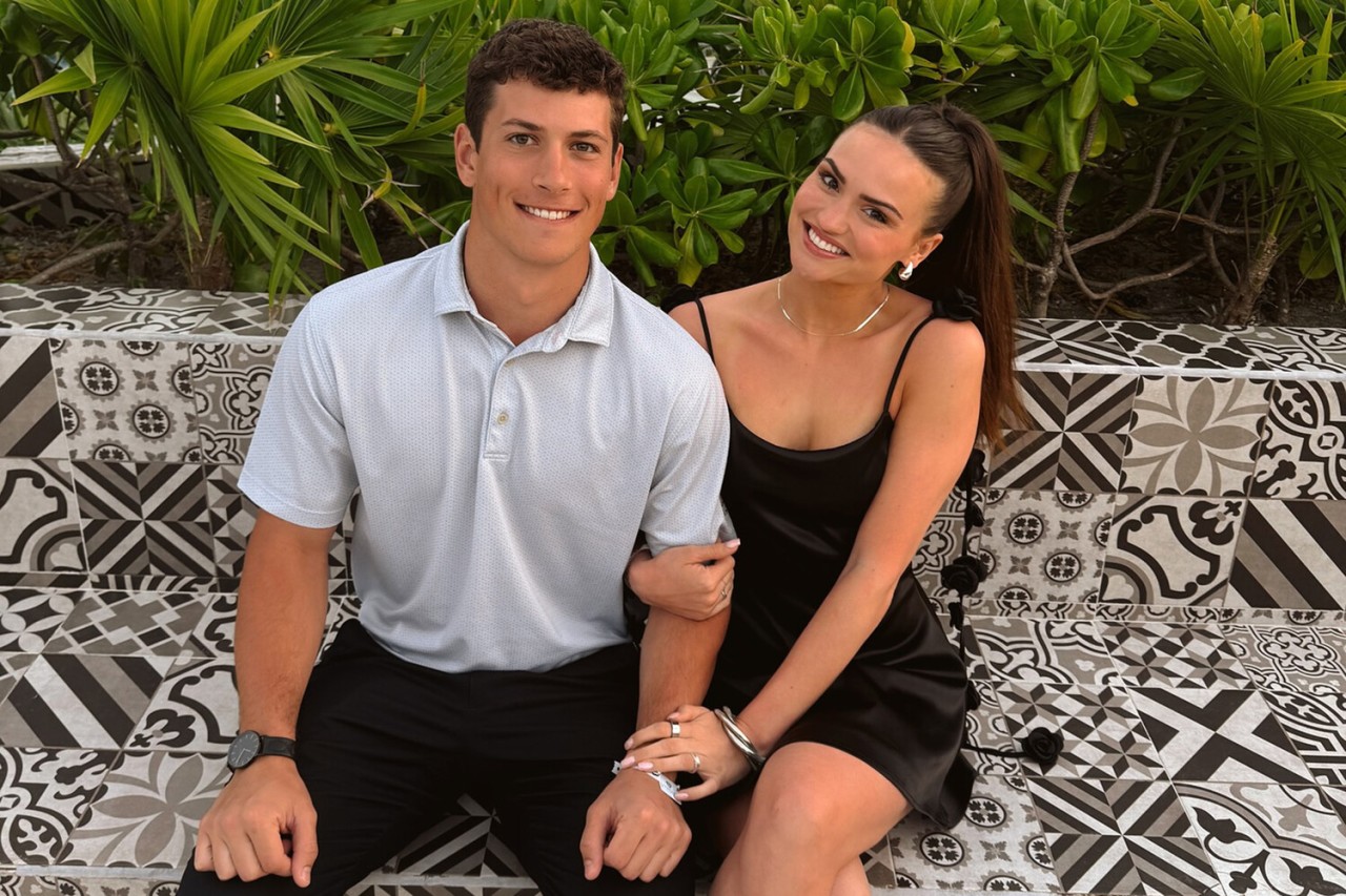 23 yaşında "Amerika gözəli" seçildi - FOTOLAR