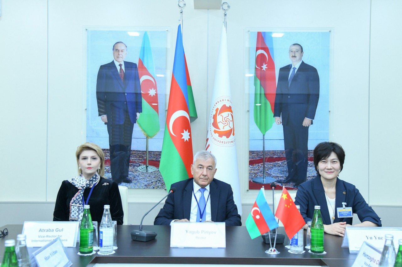 BMU-da Çindən olan 30-dan artıq doktorantın iştirakı ilə elmi seminar keçirilir - FOTOLAR