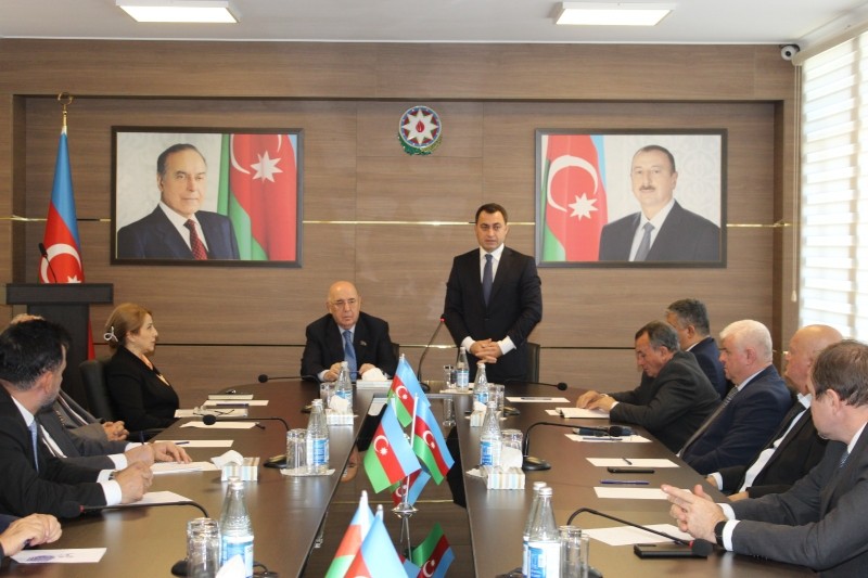 Millət vəkili Ağsaqqallar Şurasının hesabat konfransında çıxış etdi - FOTOLAR