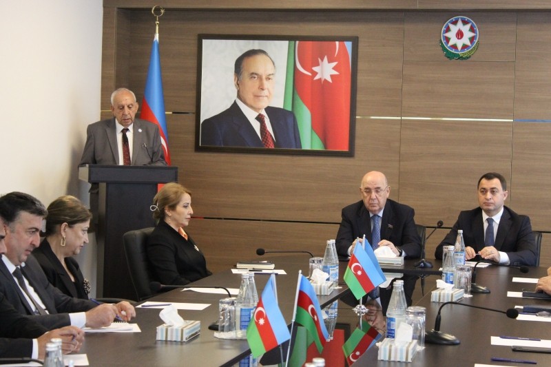 Millət vəkili Ağsaqqallar Şurasının hesabat konfransında çıxış etdi - FOTOLAR