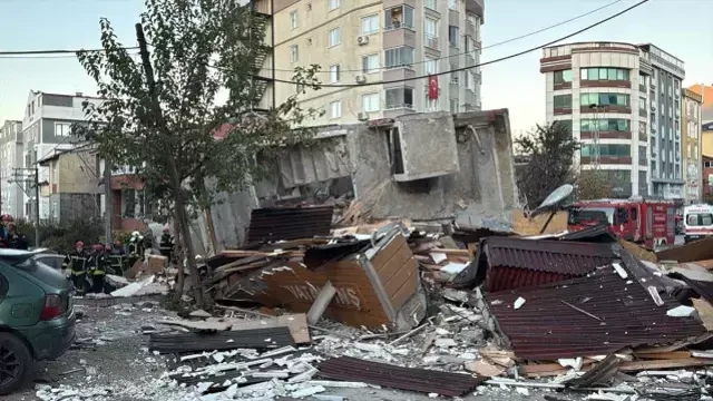 Türkiyədə bina çökdü - Ölənlər var (YENİLƏNİB)