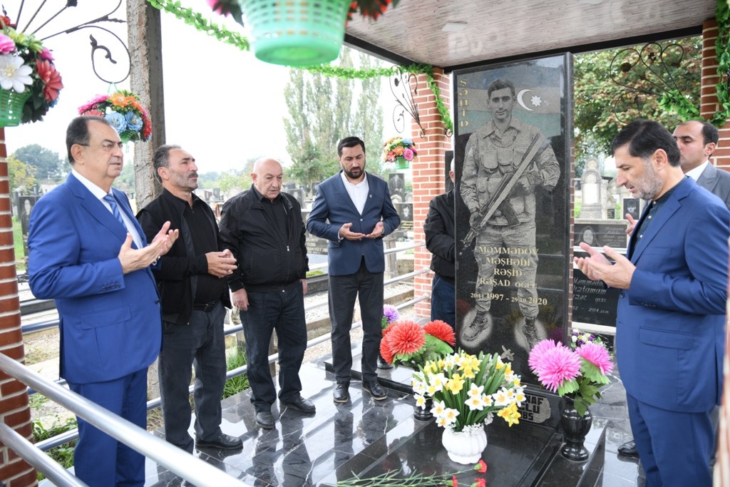 Taleh Qaraşov şəhidin anım günündə iştirak edib - FOTOLAR