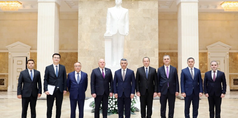 İnam Kərimov qazax həmkarı ilə memorandum imzaladı - FOTOLAR