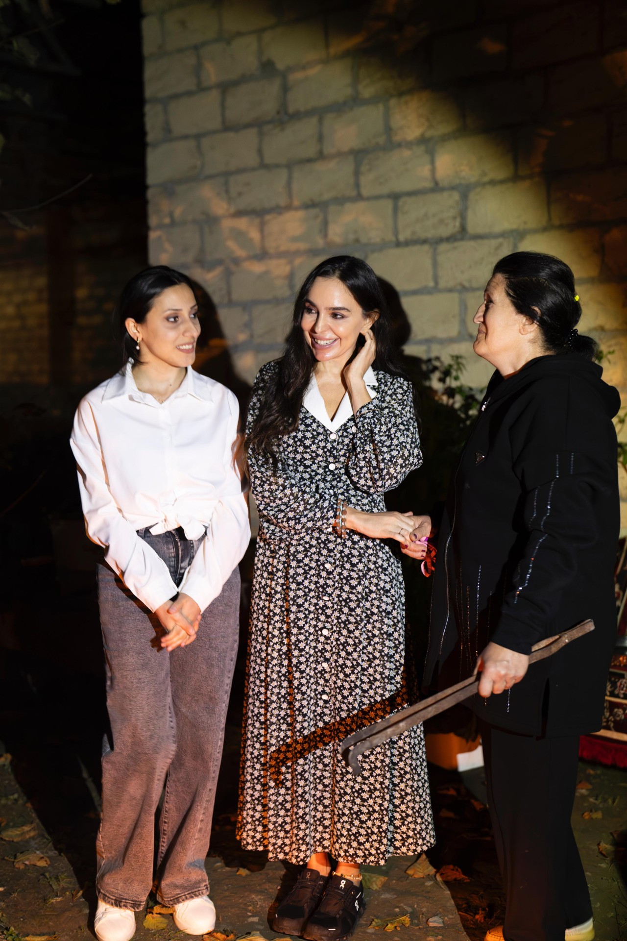 Leyla Əliyeva “Gənc arıçı” layihəsinin iştirakçısı ilə görüşdü - FOTOLAR