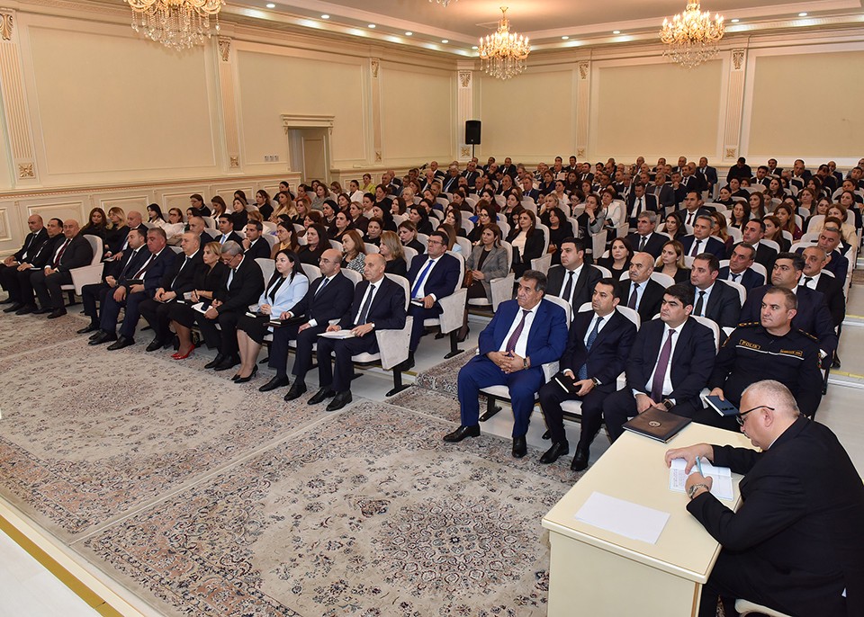 Zakir Fərəcov Şura iclası keçirdi - Bu məsələlər müzakirə edildi (FOTOLAR)