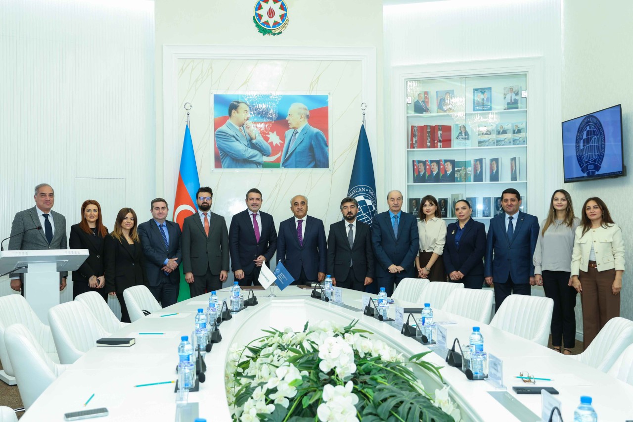 UNEC ilə “Rabitəbank” arasında əməkdaşlıq memorandumu imzalanıb - FOTOLAR