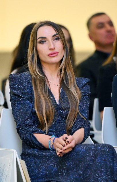 Leyla, Arzu və Alena Əliyevalar musiqi alətlərinin təqdimatında - FOTOLAR