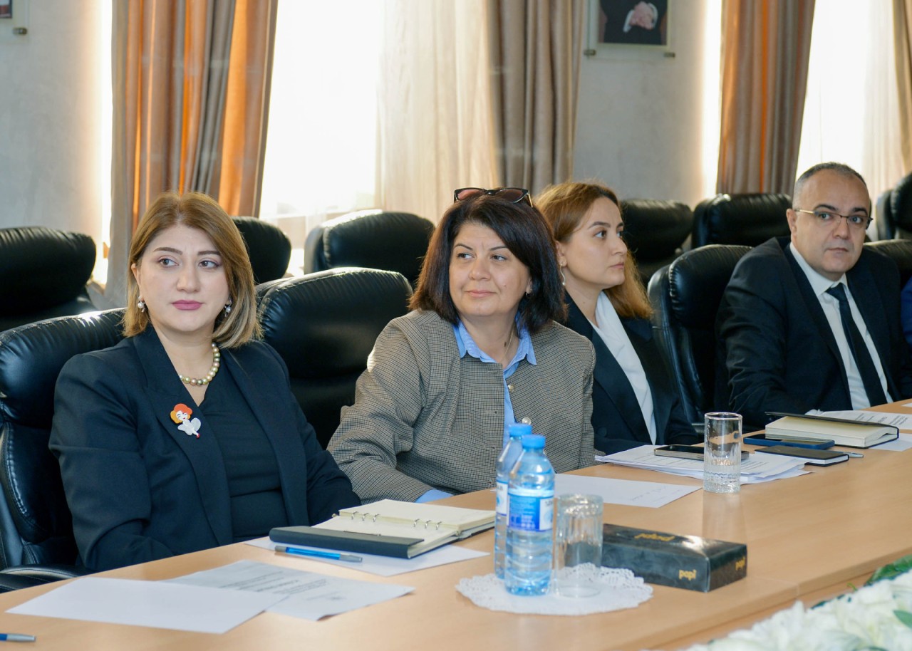 Məktəbəqədər və ümumi təhsil üzrə gələcək inkişaf prioritetləri ictimai müzakirədə - FOTOLAR