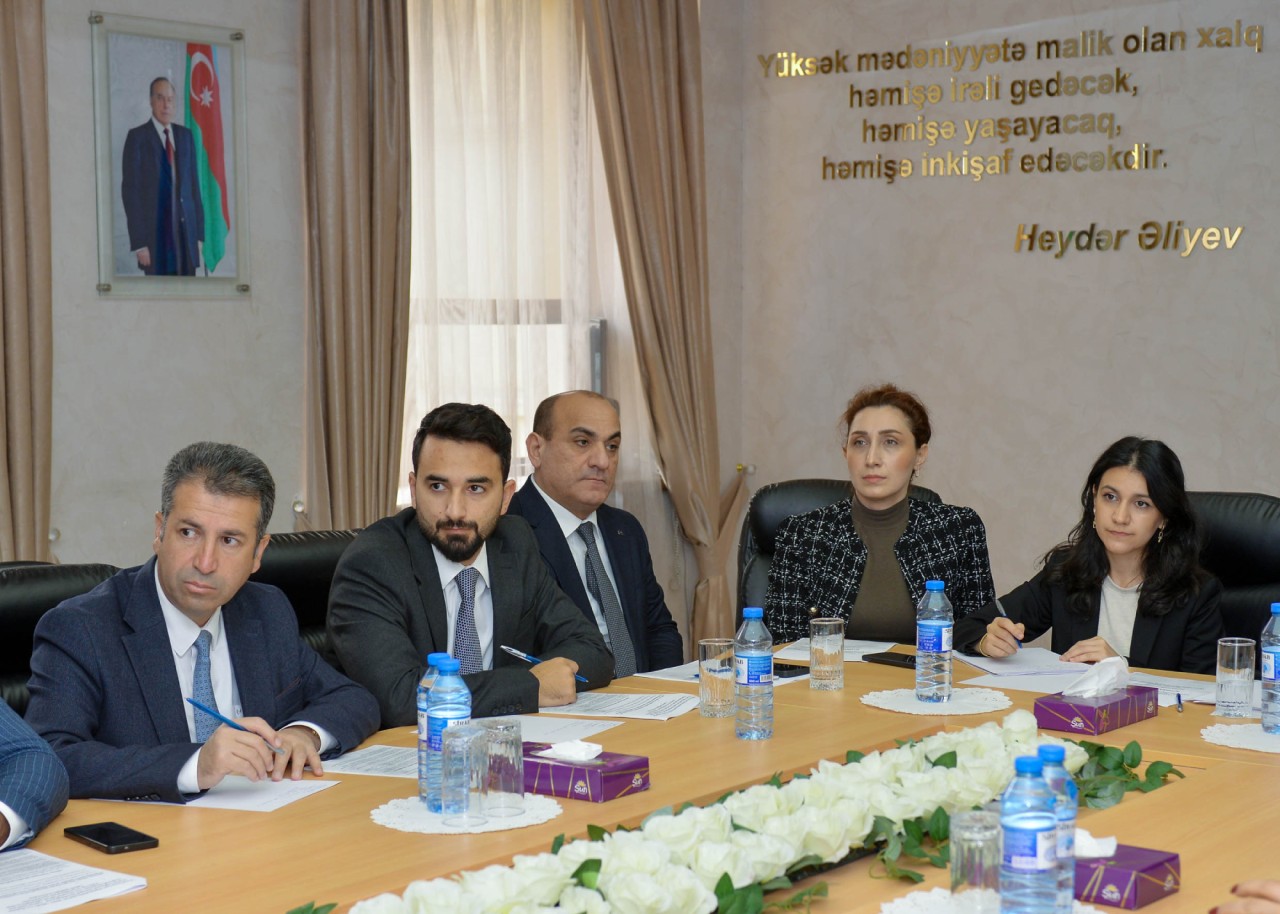 Məktəbəqədər və ümumi təhsil üzrə gələcək inkişaf prioritetləri ictimai müzakirədə - FOTOLAR