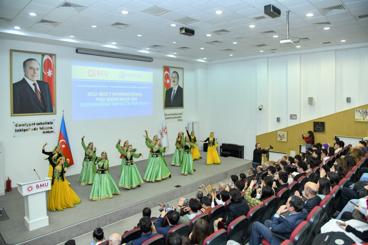 BMU-nun rektoru ikili diplom proqramından danışdı - FOTOLAR
