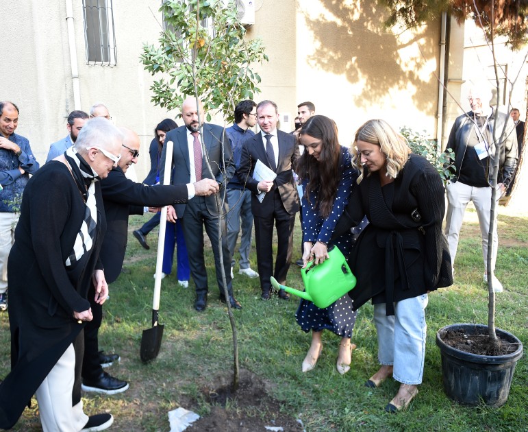 Leyla Əliyeva “Püstə: canlı irs” təqdimatını izlədi - FOTOLAR