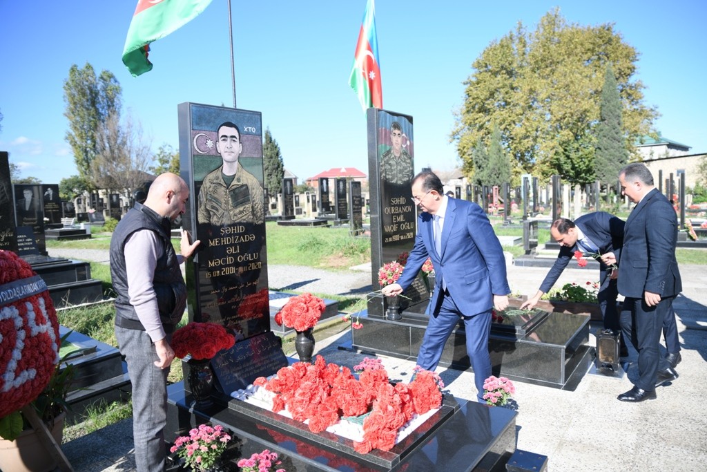 Taleh Qaraşov şəhidlərin anım günündə iştirak etdi - FOTOLAR