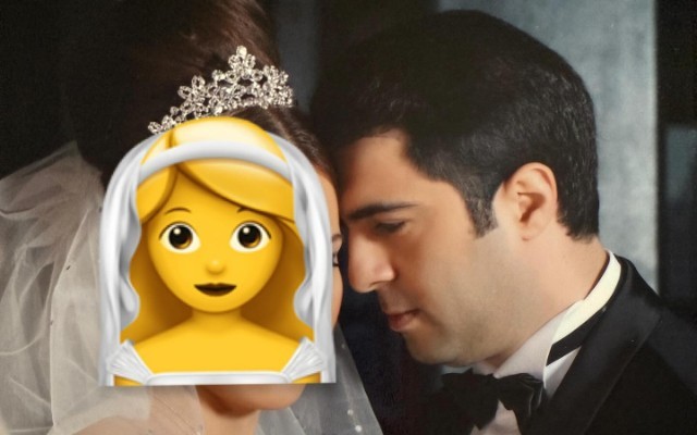 Xanımı ilə foto paylaşmasına peşman olub 