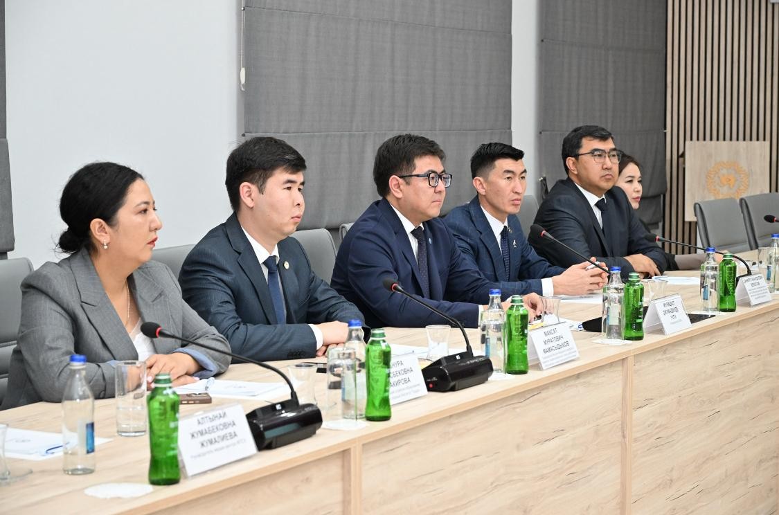 Qırğız nümayəndələr Azərbaycan təcrübəsini öyrənmək üçün AHİK-də olublar - FOTOLAR