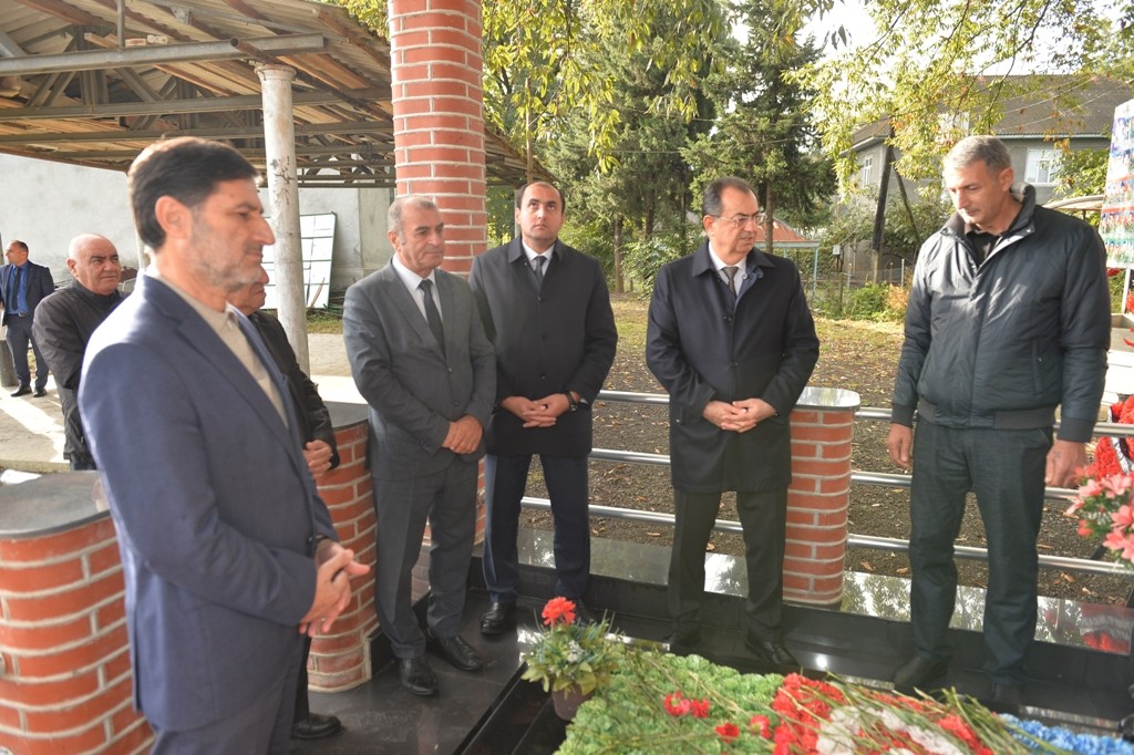 Taleh Qaraşov şəhidlərin anım günündə iştirak edib - FOTOLAR