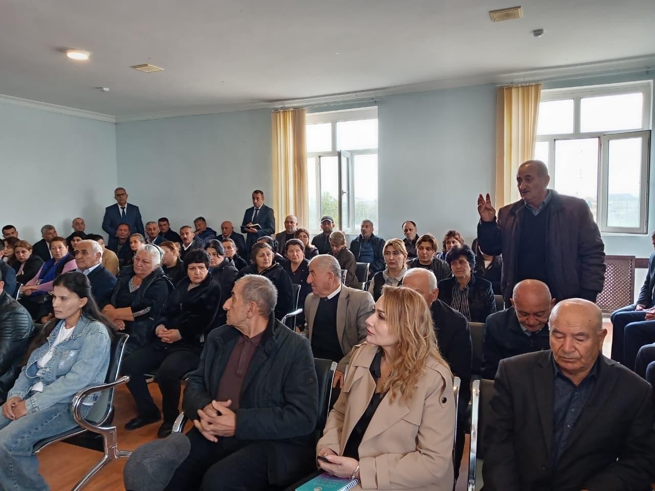 Goranboyda səyyar qəbul Fəxralı kəndində keçirildi - FOTOLAR