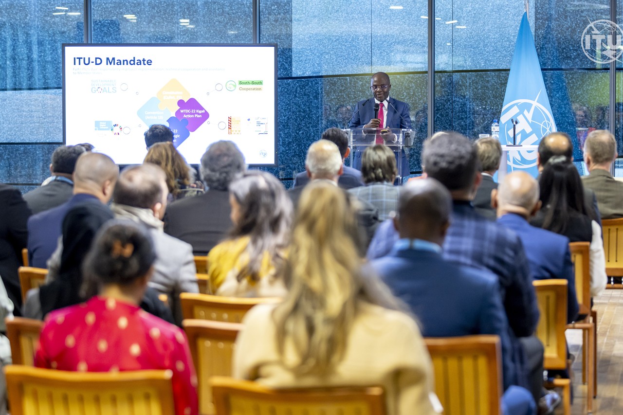 Cenevrədə “WTDC-25” ilə bağlı diplomatik brifinq keçirilib - FOTOLAR