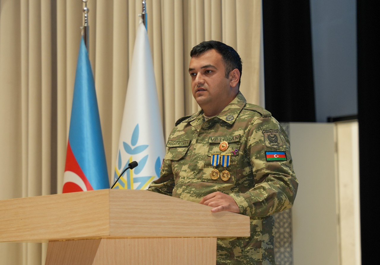 “Zəfərdən ilhamlanan gəncliklə gələcəyə” adlı konfrans keçirildi - FOTOLAR