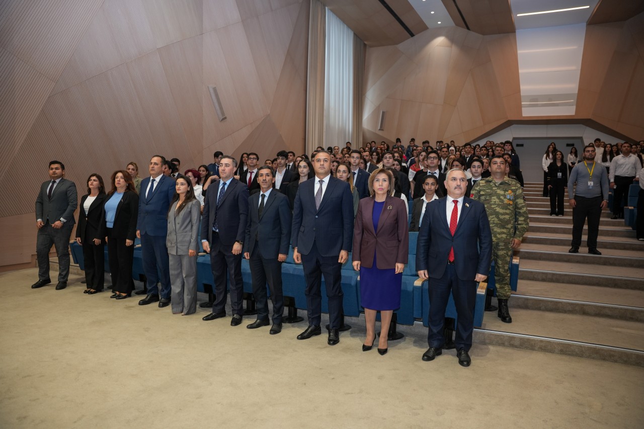 “Zəfərdən ilhamlanan gəncliklə gələcəyə” adlı konfrans keçirildi - FOTOLAR