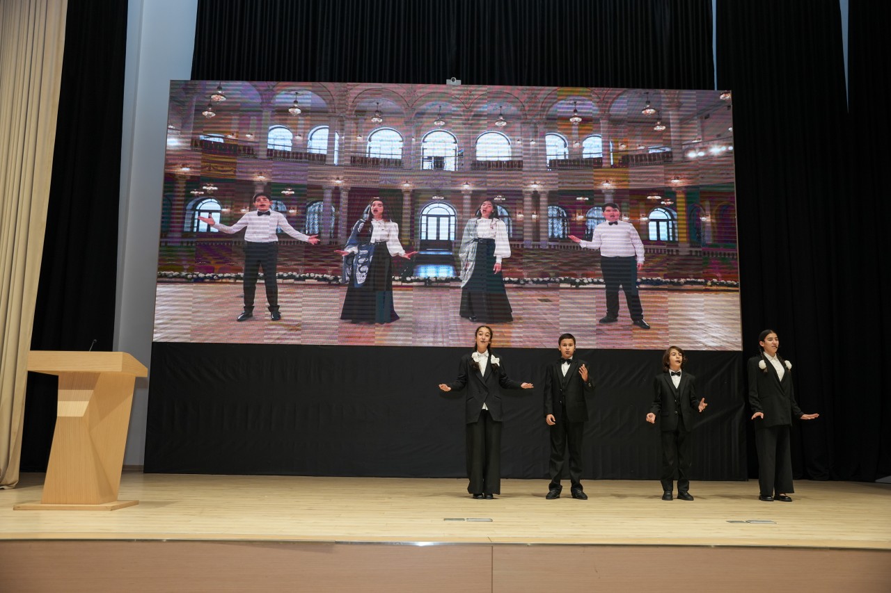 “Zəfərdən ilhamlanan gəncliklə gələcəyə” adlı konfrans keçirildi - FOTOLAR