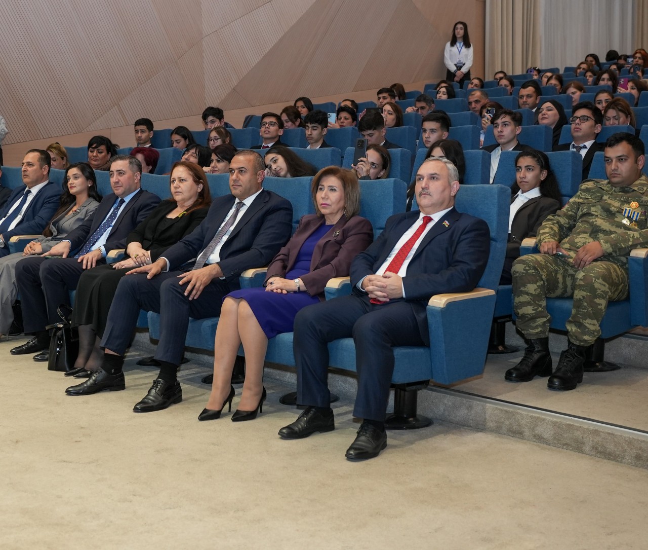 “Zəfərdən ilhamlanan gəncliklə gələcəyə” adlı konfrans keçirildi - FOTOLAR