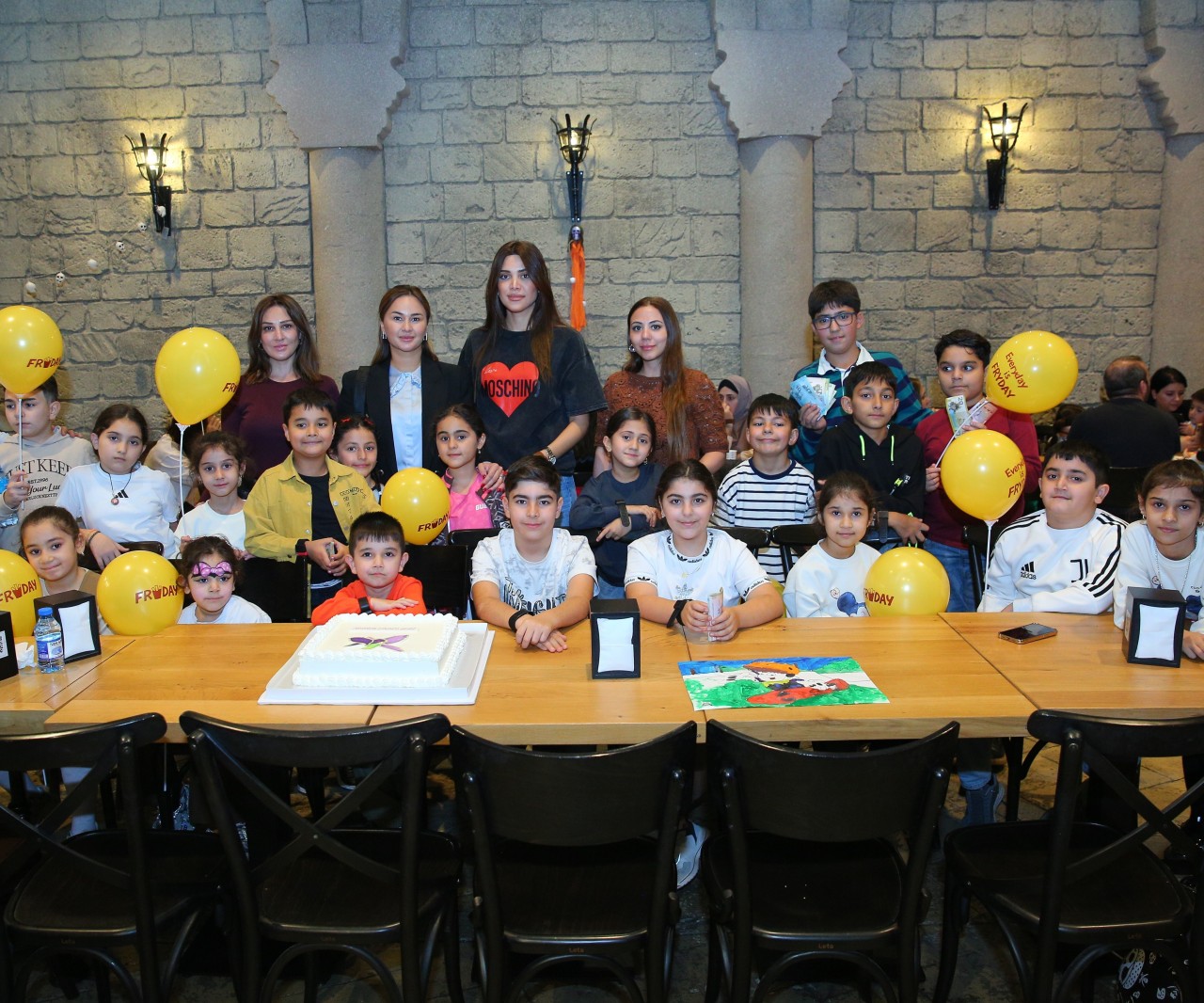 Binəqədidə şəhid övladlarının iştirakı ilə bayram tədbiri keçirildi - FOTOLAR