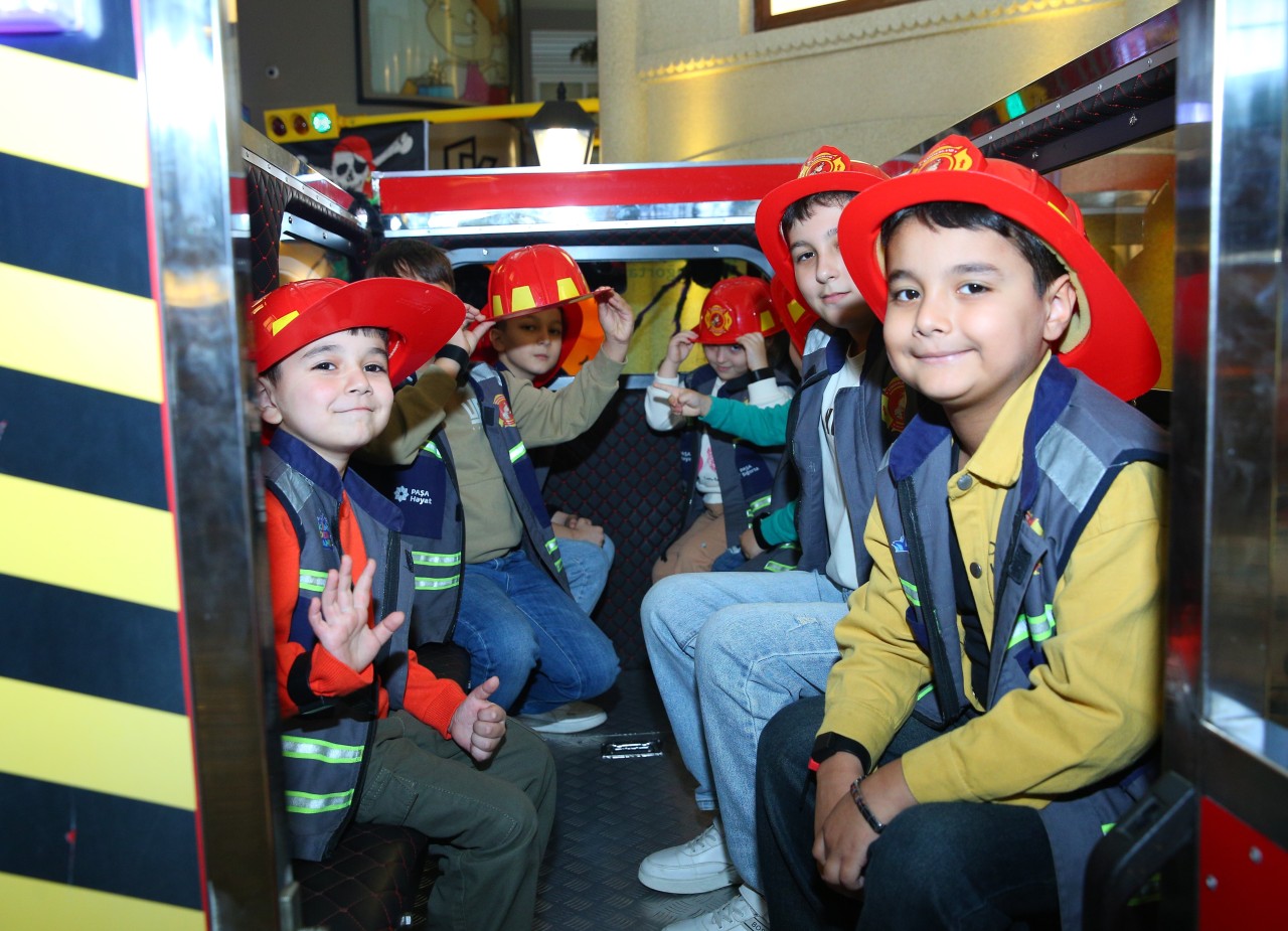 Binəqədidə şəhid övladlarının iştirakı ilə bayram tədbiri keçirildi - FOTOLAR