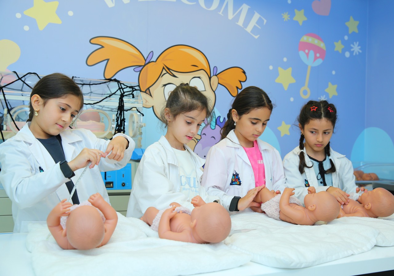 Binəqədidə şəhid övladlarının iştirakı ilə bayram tədbiri keçirildi - FOTOLAR