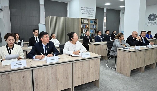 AƏSMA-da Qırğızıstan nümayəndələri üçün təlimlər keçirildi - FOTOLAR