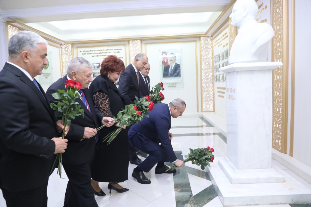 Suraxanıda Zəfər gününə həsr olunmuş tədbir keçirilib - FOTOLAR
