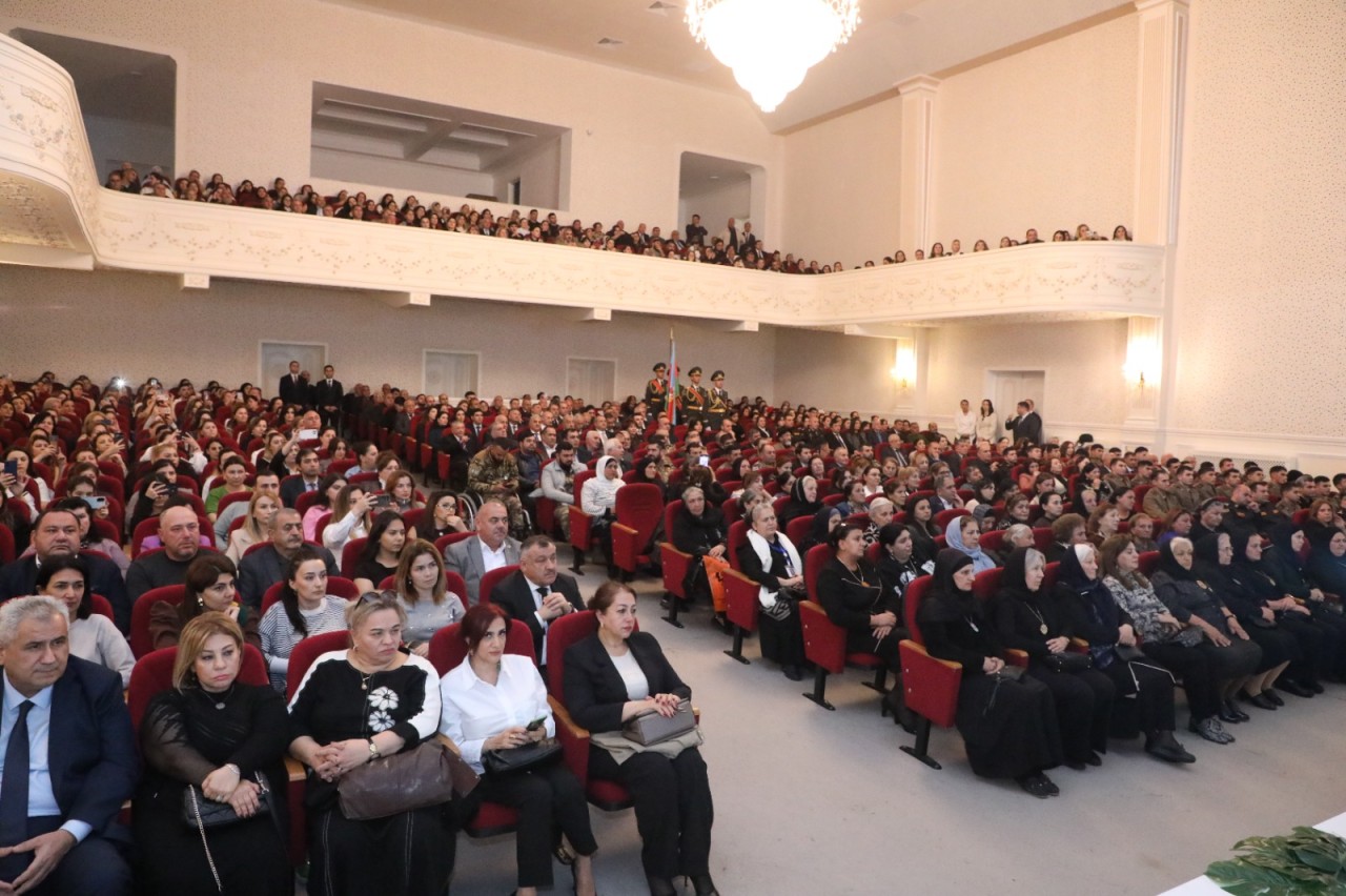Suraxanıda Zəfər gününə həsr olunmuş tədbir keçirilib - FOTOLAR