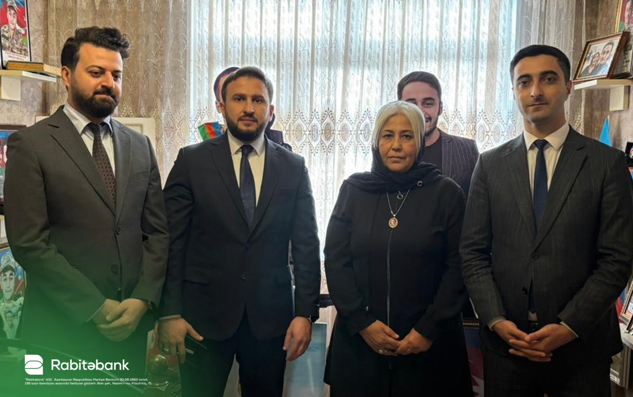 "Rabitəbank" Zəfər Günü ərəfəsində şəhid ailələrini ziyarət edib - FOTOLAR